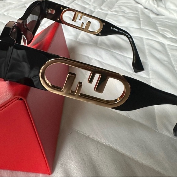 FENDI O'Lock 54mm Cat Eye Sunglasses - Picture 2 of 3